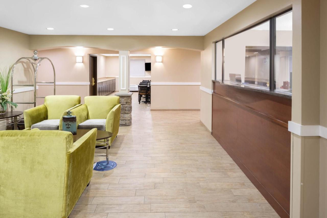 Fairbridge Inn Express Найак Экстерьер фото