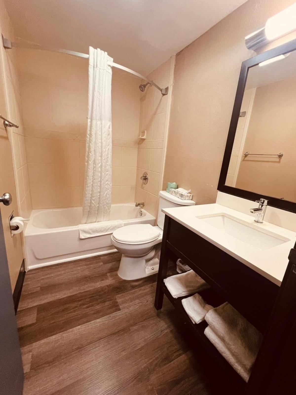 Fairbridge Inn Express Найак Экстерьер фото